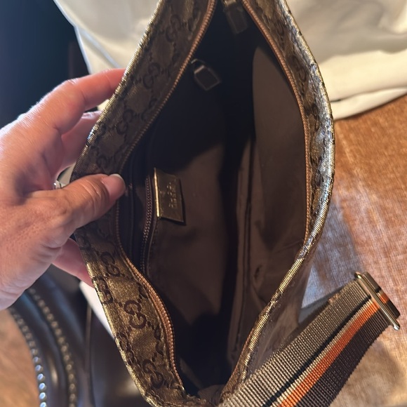 Gucci Crystal Crossbody - Picture 8 of 13